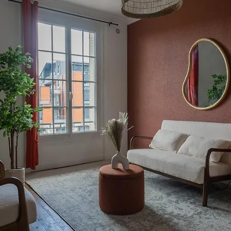 Appartement Chic Proche Gare & Centre Apartman *